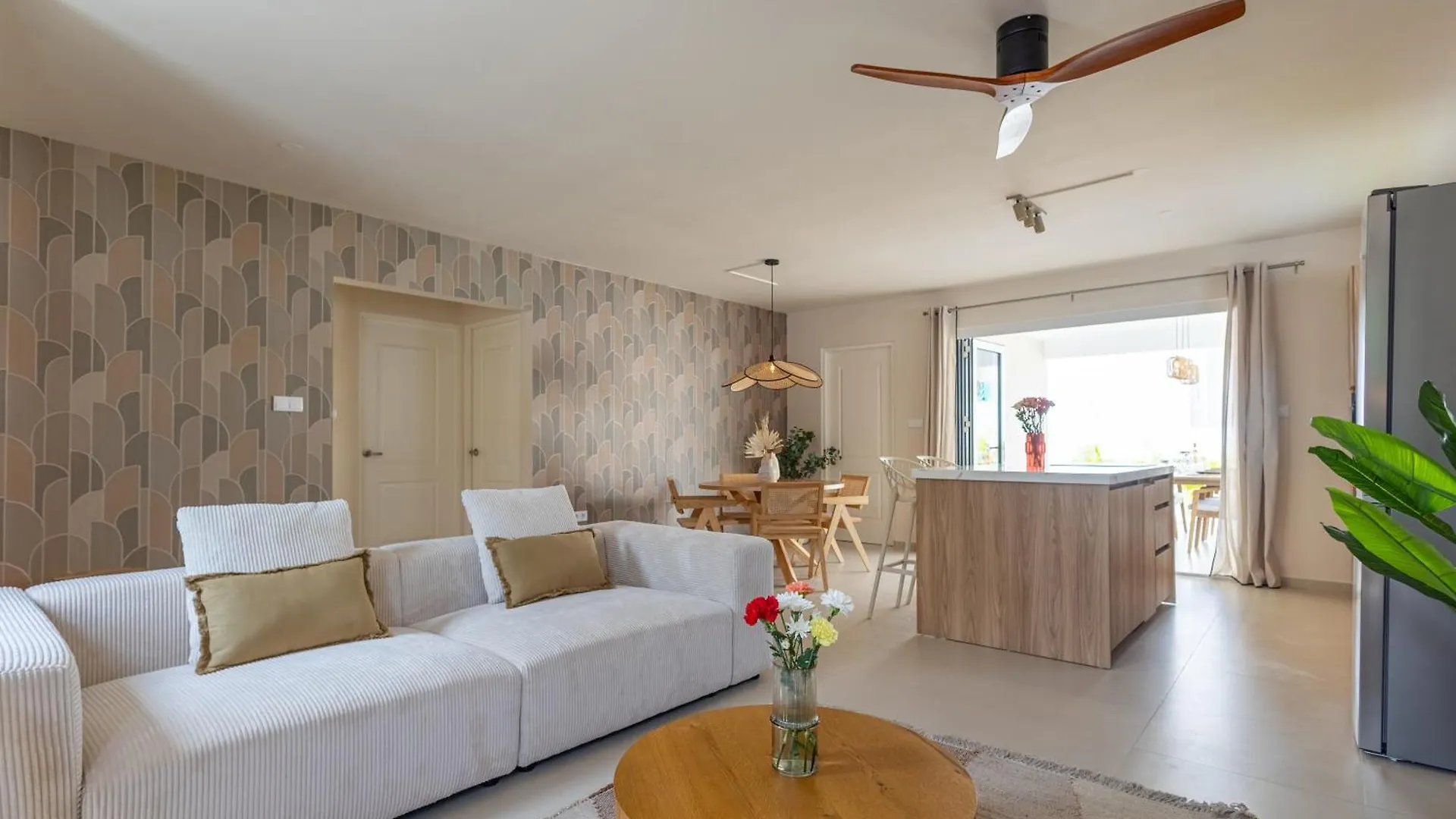 Luxe Nieuwbouw Villa Toplocatie In Jan Thiel 0*,